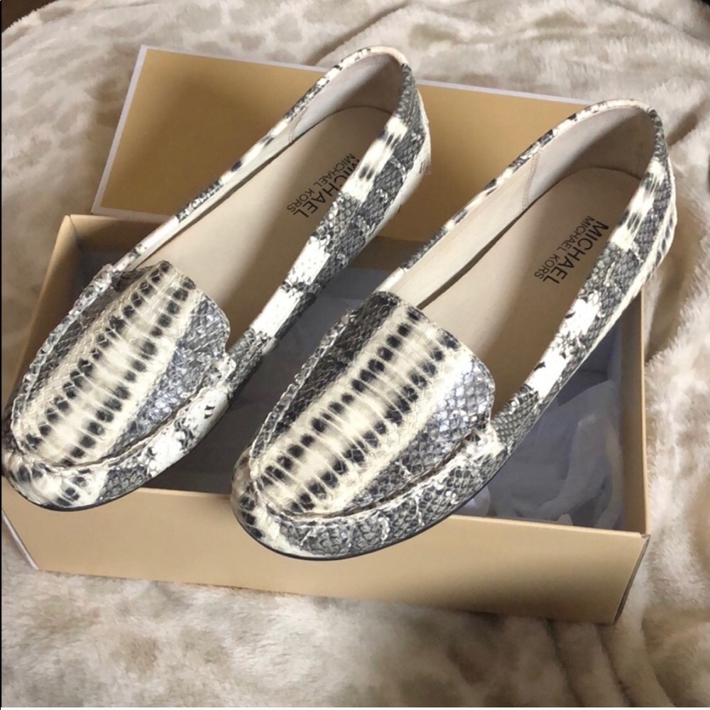 MK Loafer